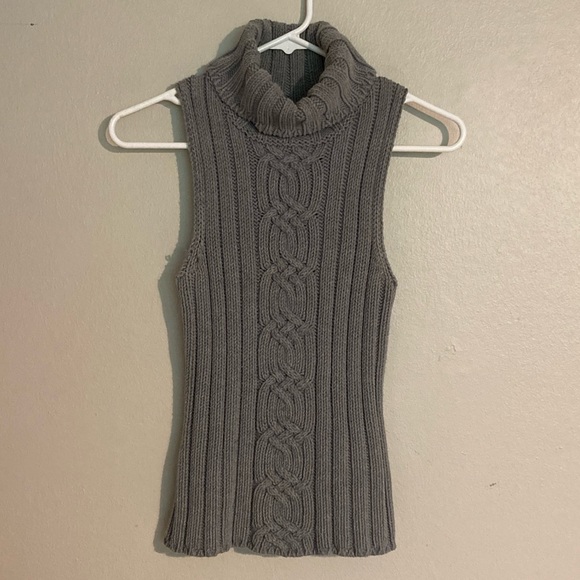 Arizona Jean Company Sweaters - Grey turtleneck sleeveless sweater. Arizona Jean Co., Size S. Great condition!!